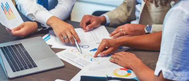 DD Market Consulting LLC Hero